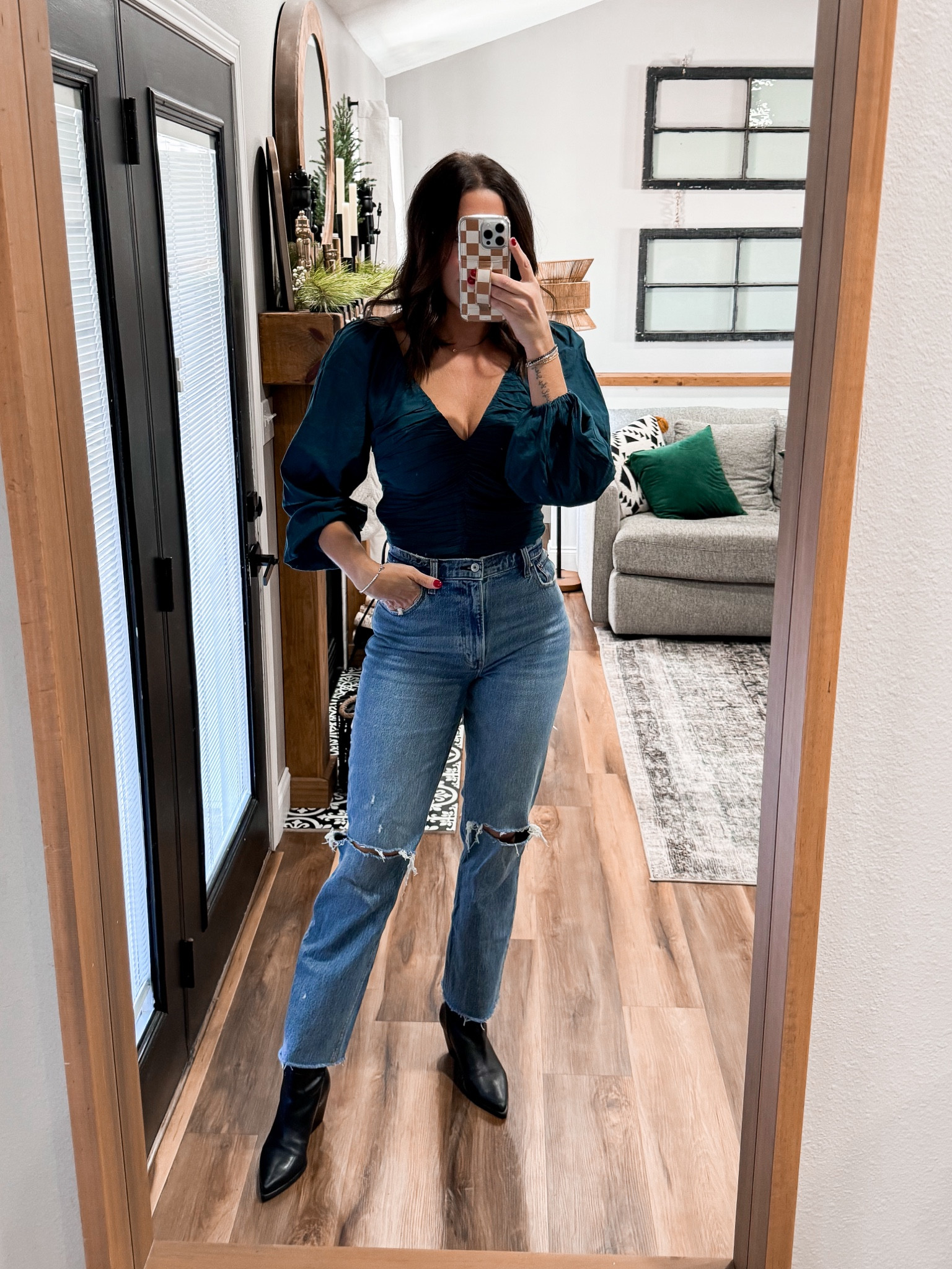 Top-medium
Jeans-27R

#LTKSeasonal #LTKstyletip #LTKHoliday