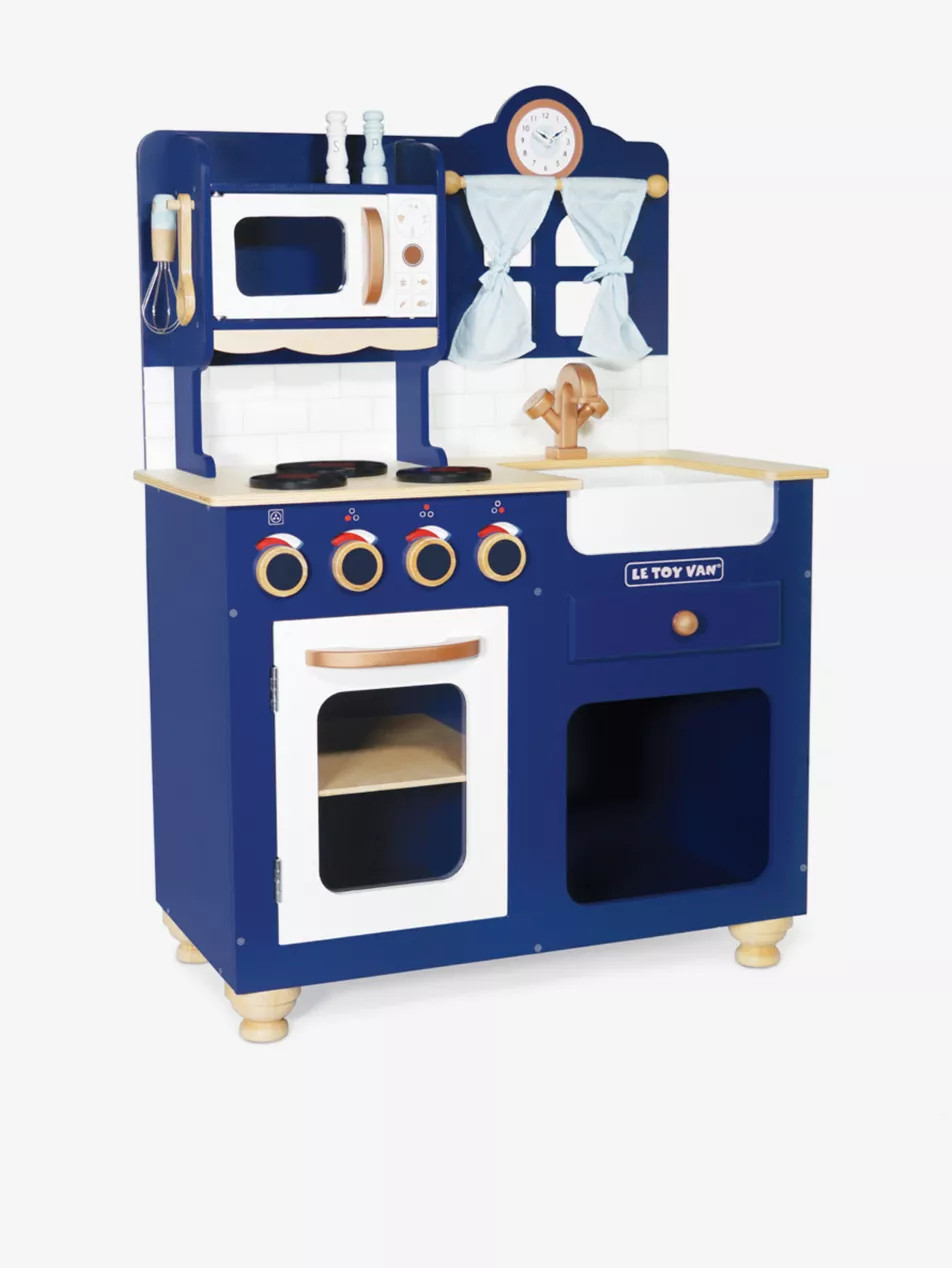 Oxford wooden toy kitchen 90cm | Selfridges