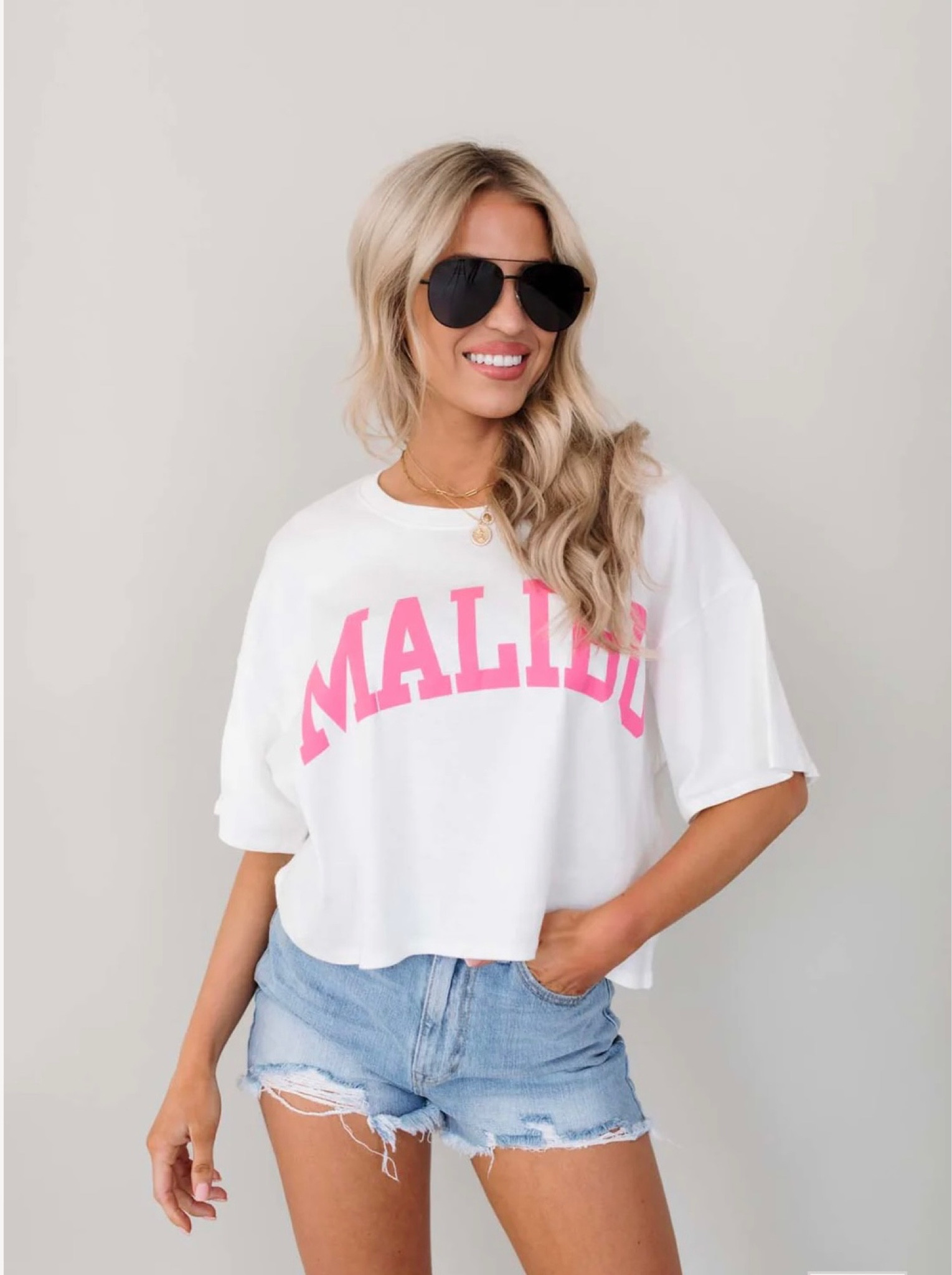 The freakin cutest shirt 😍 so soft and I get so many compliments every time I wear it!!! 


#LTK #shopLTK #cute #socute #love #loveit #fashion #thepost #online #onlineshopping 

#LTKunder100 #LTKbeauty #LTKstyletip