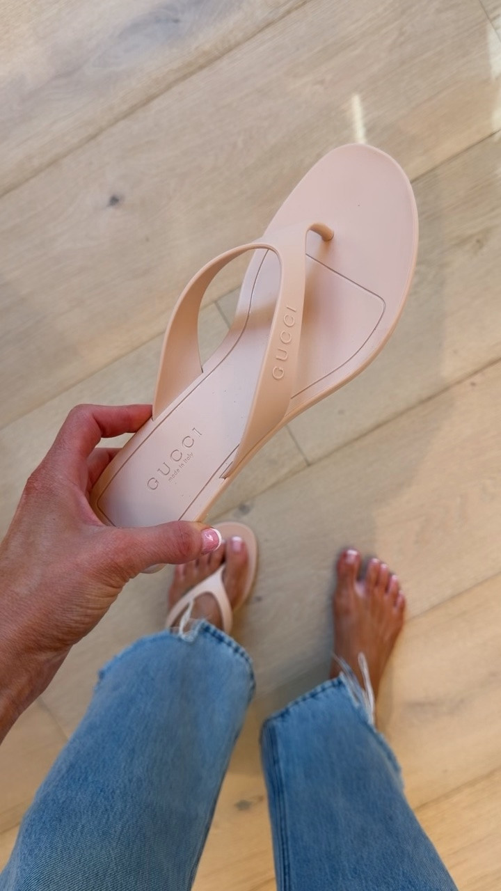 Most loved jelly designer kitten heel 🔥🔥🔥