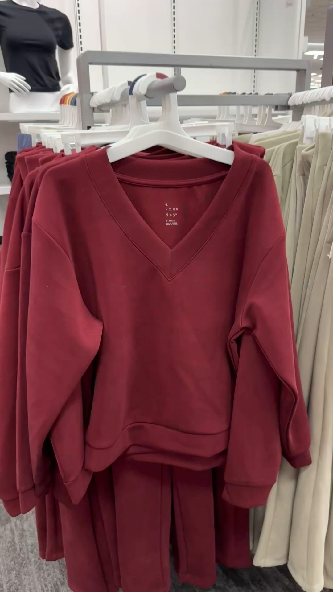 40% off the softest, comfiest sweats you can go out in!

#LTKSaleAlert #LTKHoliday #LTKSeasonal