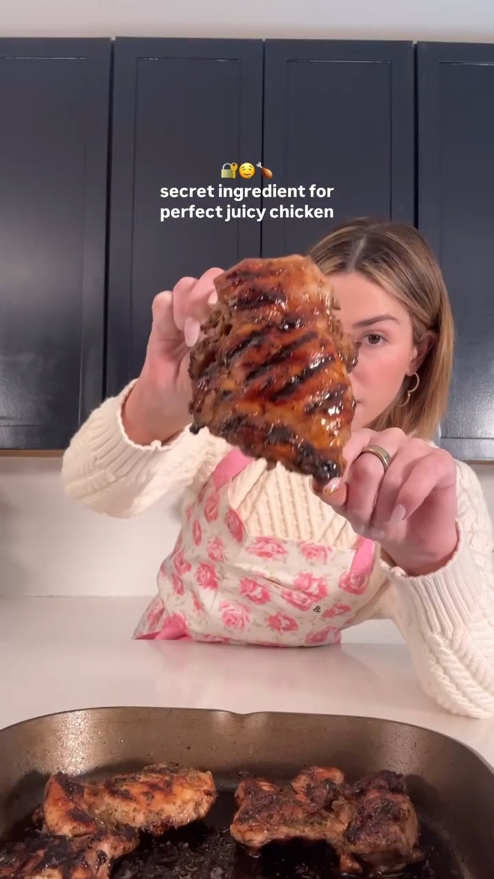 Secret ingredient hack for the most juicy and flavorful chicken 🤤🍗 My apron is from Hadley and Bennet but can’t be linked so I added similar options! 

#LTKWatchNow #LTKStyleTip #LTKHome