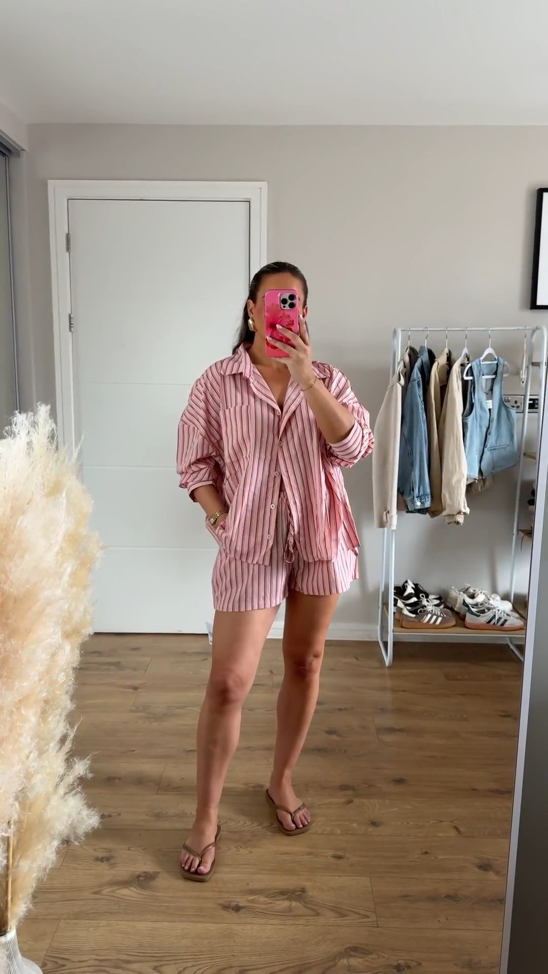 You all know how much I love in sets like these in the summer! And I just love the colours in this!! Use my code SARAHVE for extra money off! 

I’m a UK SIZE 10, 5ft4 and I’m wearing a size 12 (I always size up for more of an oversized fit)

Holiday outfits, summer outfits, holiday co-ord, city break outfit 

#LTKsummer #LTKxboohoosummer #LTKstyletip