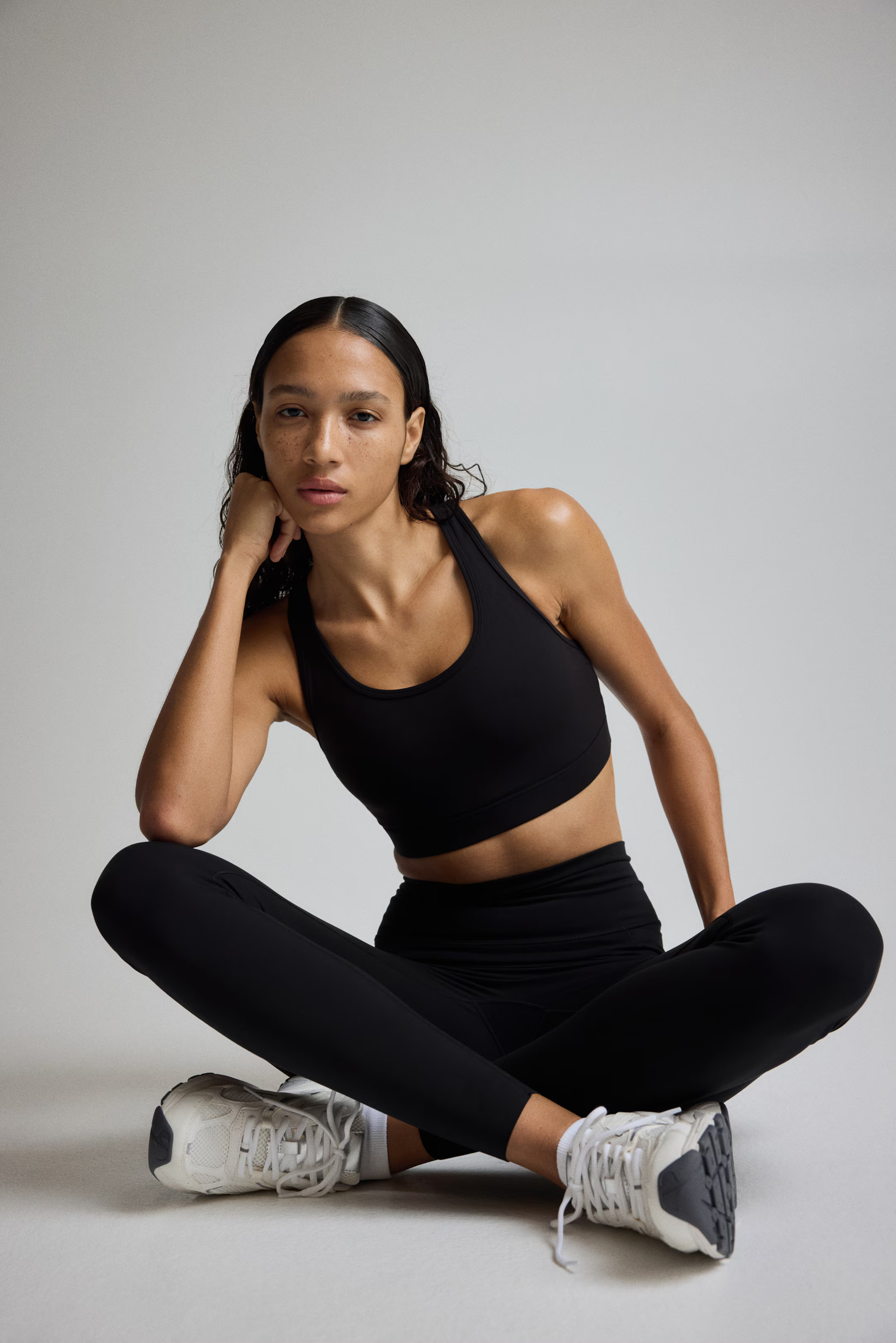 Medium Support Sports Bra with SoftMove™ | H&M (US + CA)