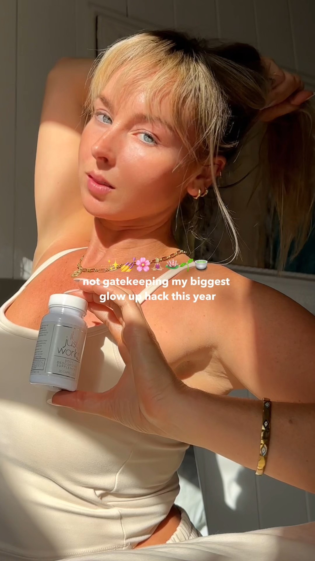 my 10-second "smell good, feel good" glow up routine✨
👉🏼IT JUST WORKS deodorant supplement with my morning vitamins🍃

💦Big glass of water (non-negotiable)
🧘🏼‍♀️Quick yoga / pilates flow to wake up my body & Short run / walk for endorphins
🧴Skincare, SPF, and I'm out the door

this little routine has made feeling fresh + confident SO much easier as a postpartum mama of two

🖤BLACK FRIDAY: my fave natural body deodorizing supplement is on its biggest sale of the year

#ad #itjustworksdeodorant 


#LTKActive #LTKmorningroutine #LTKCyberWeek