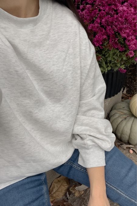 H&M oversized sweatshirt (wearing a medium)—my pregnancy uniform along with these paneled maternity jeans 

#LTKfindsunder50 #LTKbump