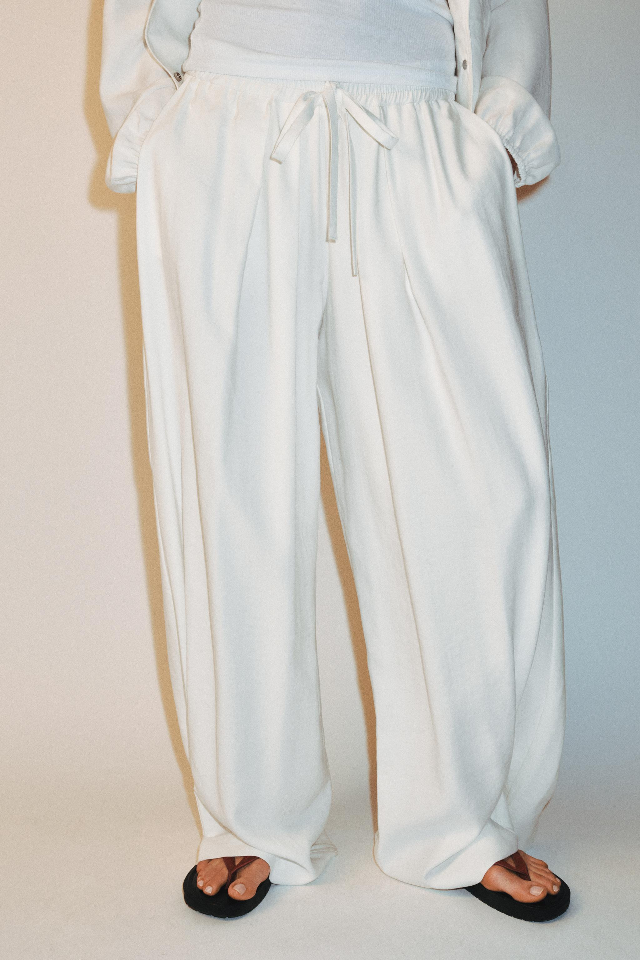 FLOWING TROUSERS WITH ADJUSTABLE HEM | Zara UK