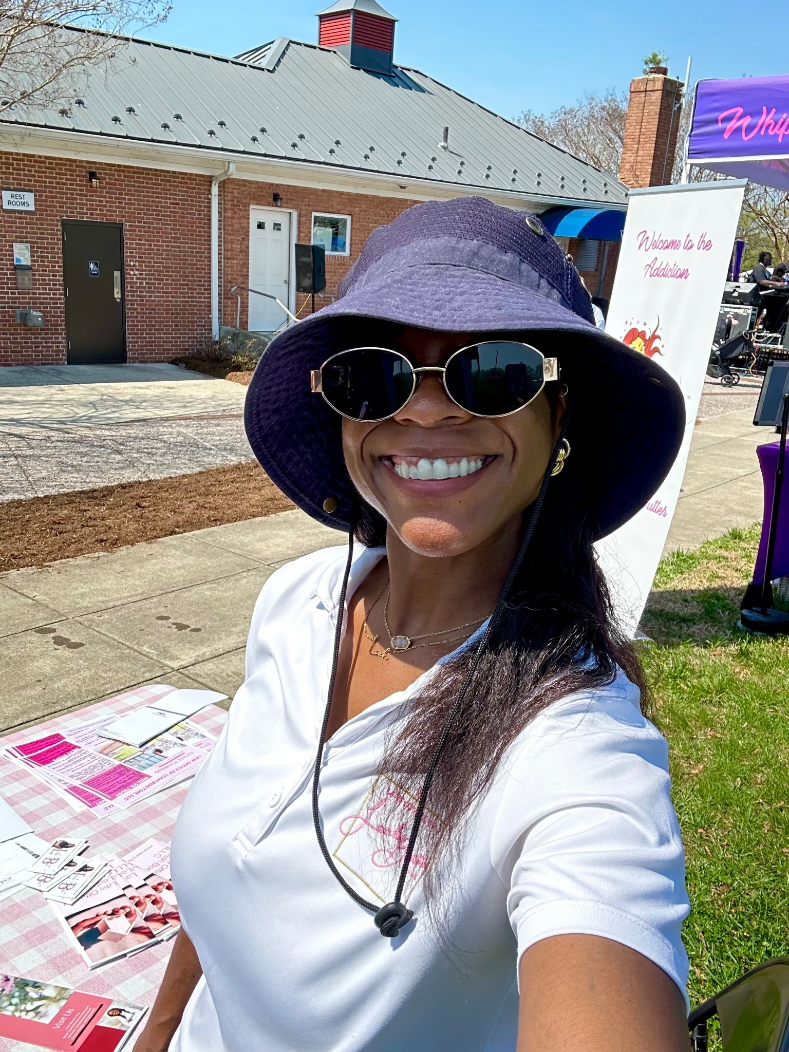 Spring Days
Sunnies 
Sunglasses 
Summer sunglasses 
Spring accessories 

#LTKSaleAlert #LTKdayinmylife #LTKootd