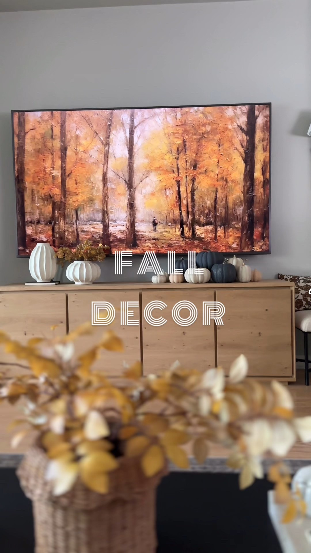 Fall Console Table Decor 🍂🎃

Decorated the console table with all the cozy fall vibes! 🍂🤌🏼😊

Falling for these pumpkins….again! 🎃🤎
The console table is officially ready for all things autumn! 🍎🎃💛 *proof* that too many pumpkins isn’t a thing! 🎃🤭🖤🖤



#LTKSeasonal #LTKHome #LTKStyleTip