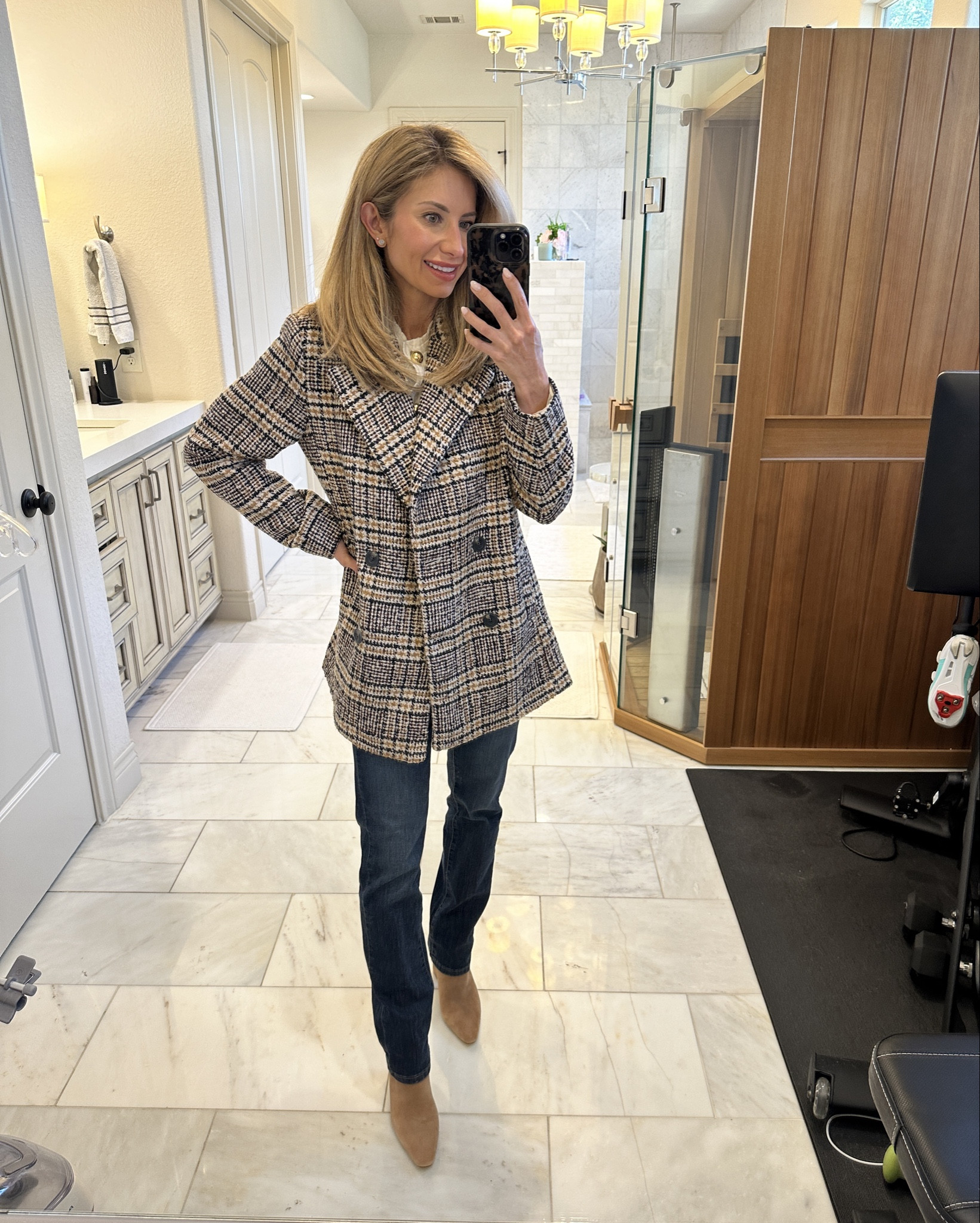 @WalmartFashion #WalmartFashion #WalmartPartner 
While I do love a good splurge, I also love finding peices that LOOK like a splurge at very affordable price points. Seriously wouldn’t guess these are from @walmartfashion. Classic, staple peices you can pair with so much in your closet! All sizes are noted in the app! 

#LTKOver40 #LTKStyleTip