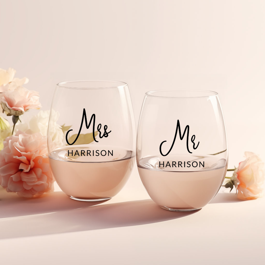 Personalized Mr & Mrs Wine Glasses | Zazzle