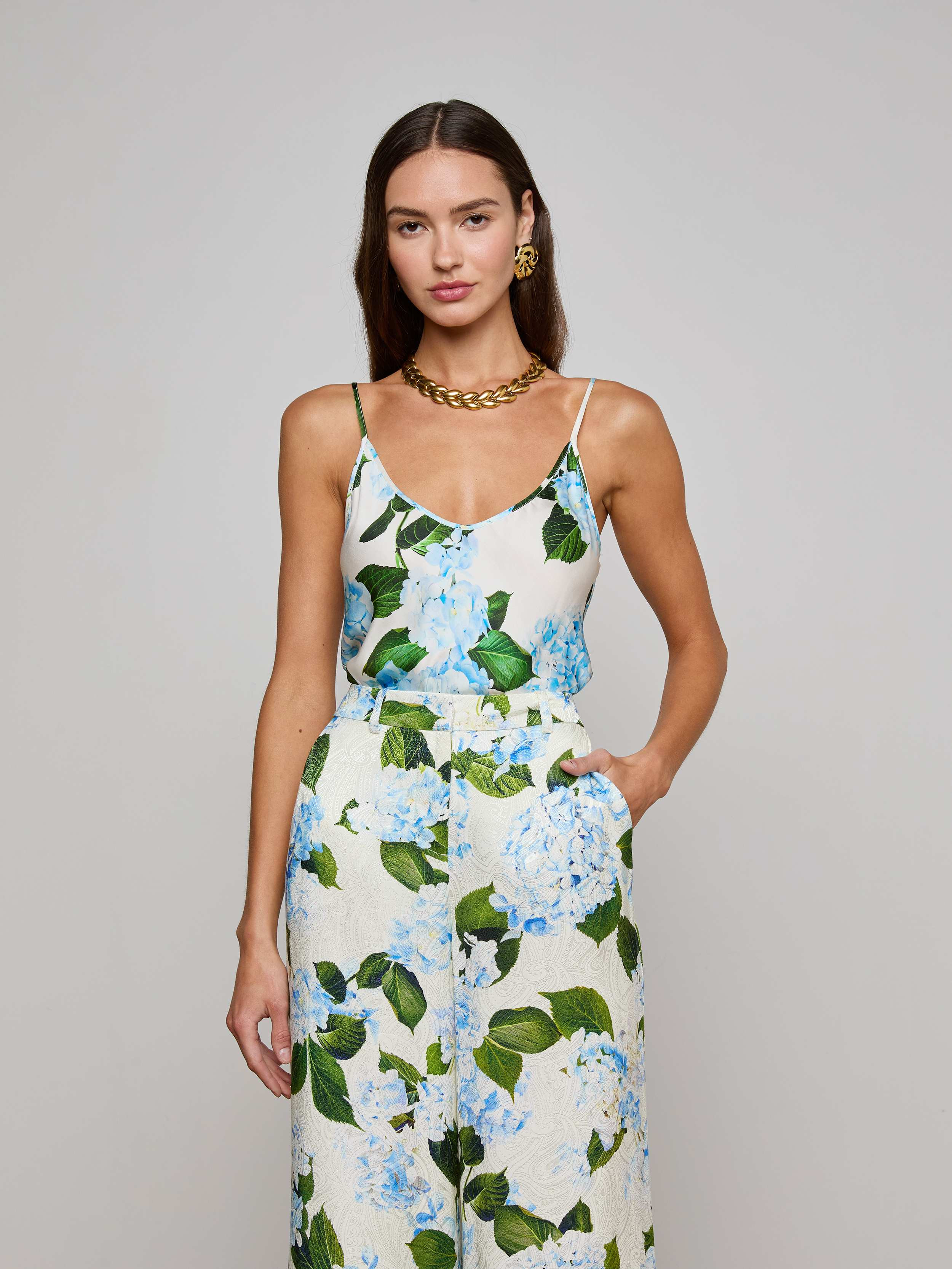 L'AGENCE - Lexi Satin Camisole in Ivory/Light Blue Large Hydrangea | L'Agence