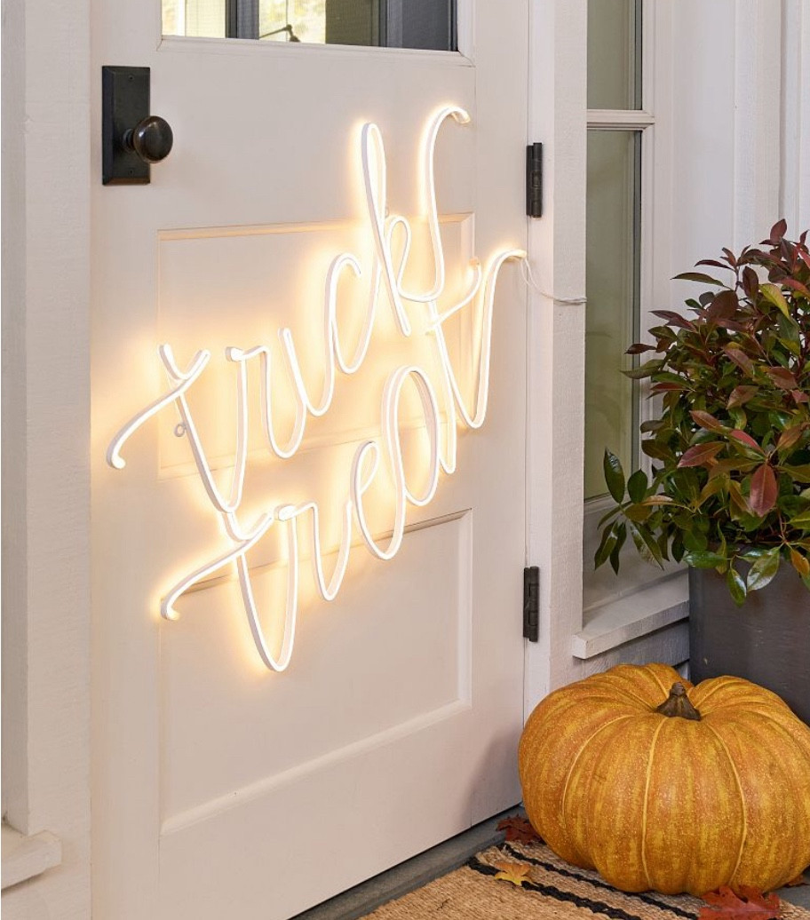 Pottery Barn Halloween Shop!       🖤🧡🖤