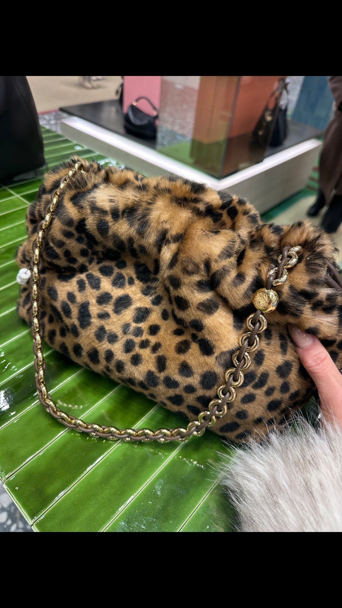 I saw this amazing faux leopard fur handbag at Saks! It is from Loewe and so pretty! It would be perfect for any holiday or winter outfit. I linked some similar options too! ⬆️

#ltkcreator #ltkfinds #ltkwatchnow #ltkstyletip #loewe #saks #handbag #designerhandbag # leopard 

#LTKHoliday #LTKSeasonal #LTKootd