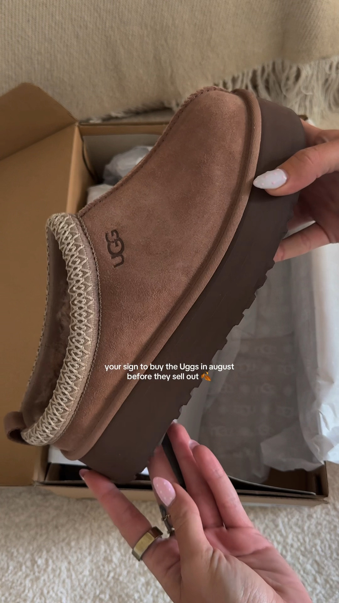 the new Ugg color!!! 🤎🐻 

#LTKstyletip #LTKshoecrush #LTKSeasonal