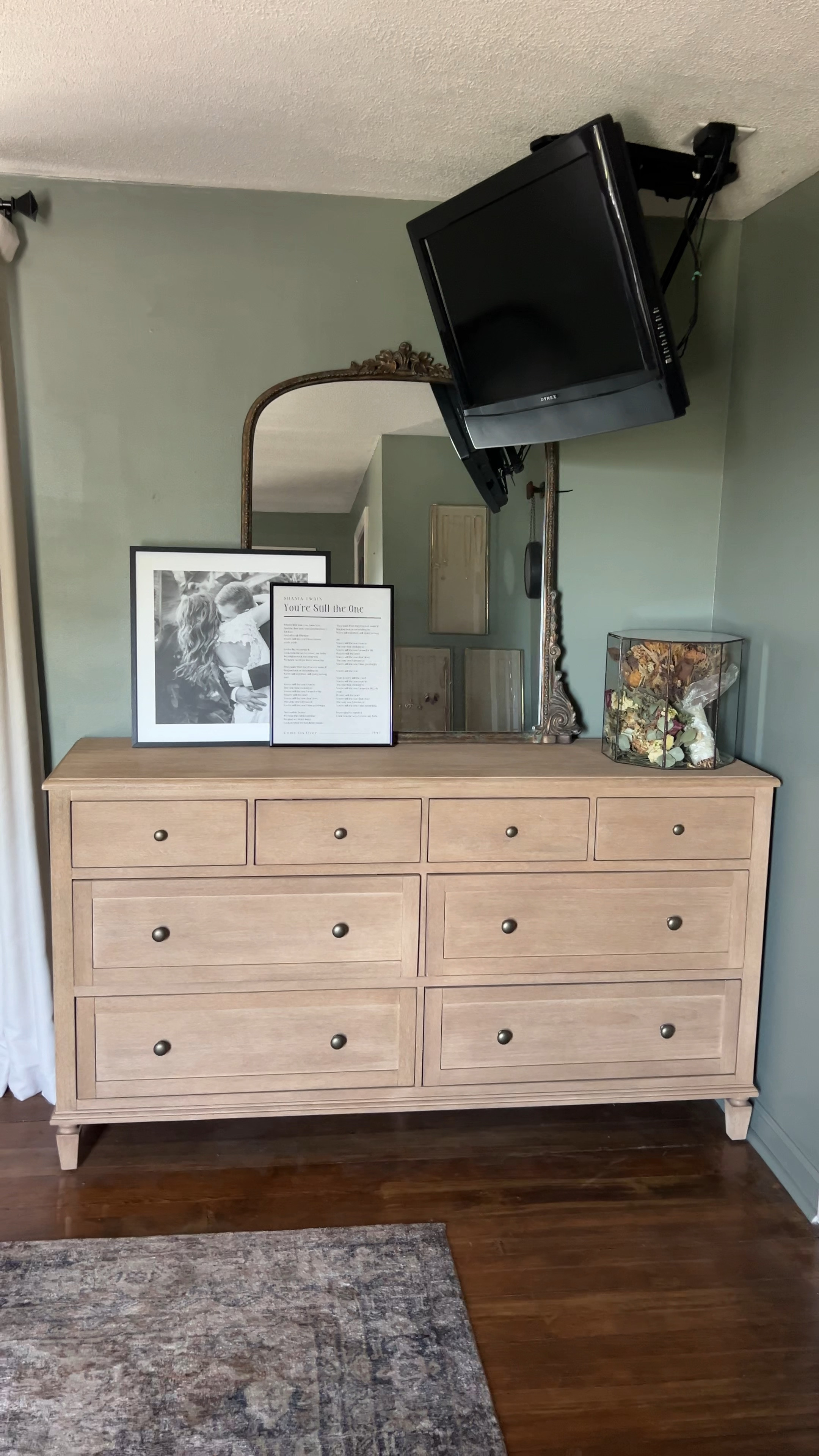 Master Bedroom Views

Be sure to follow @elevatedneutrals on Instagram | Facebook | Tik Tok | Pinterest for more home inspiration

Sausalito Bedroom Furniture | Dresser Styling | Home Decor | Gleaming Primrose Mirror | Ceiling TV Mount |

#LTKVideo #LTKhome
