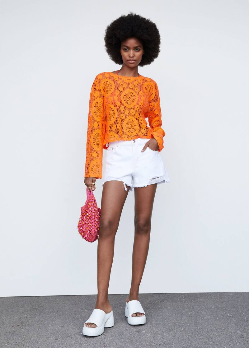 Recherche: T-shirt broderies ajourées (2) | Mango France | MANGO (FR)