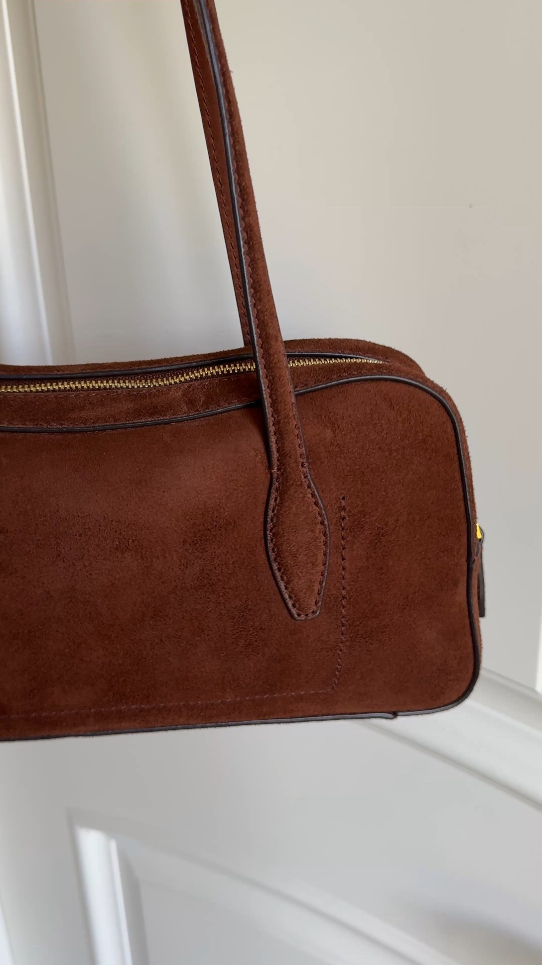 Fall outfit. Fall handbag. Fall bag. Suede bag. Suede handbag. 
I’ve been looking for a bag of this style and finally decided on this one. Currently on sale 30% off. It looks great and quality seems good too. 


#LTKOver40 #LTKStyleTip #LTKItBag