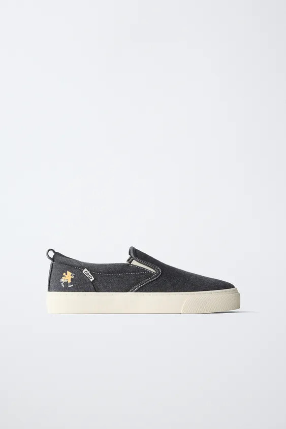 Basket type tennis 85 % coton sur la tige. Modèle avec élastiques latéraux et semelle en caout... | Zara FR