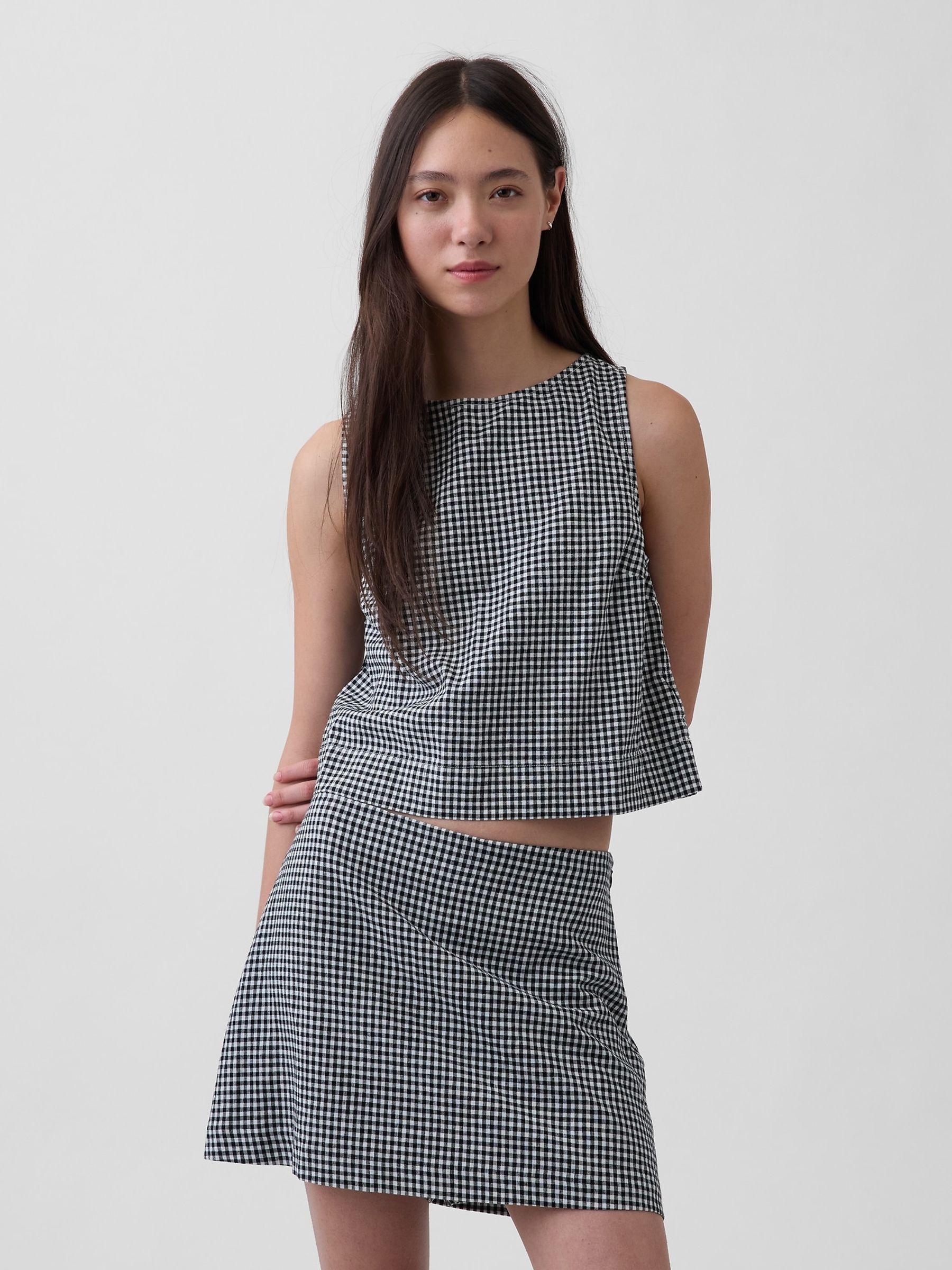 Black Gingham Linen-Blend Crop Shell Vest | Gap | GAP UK