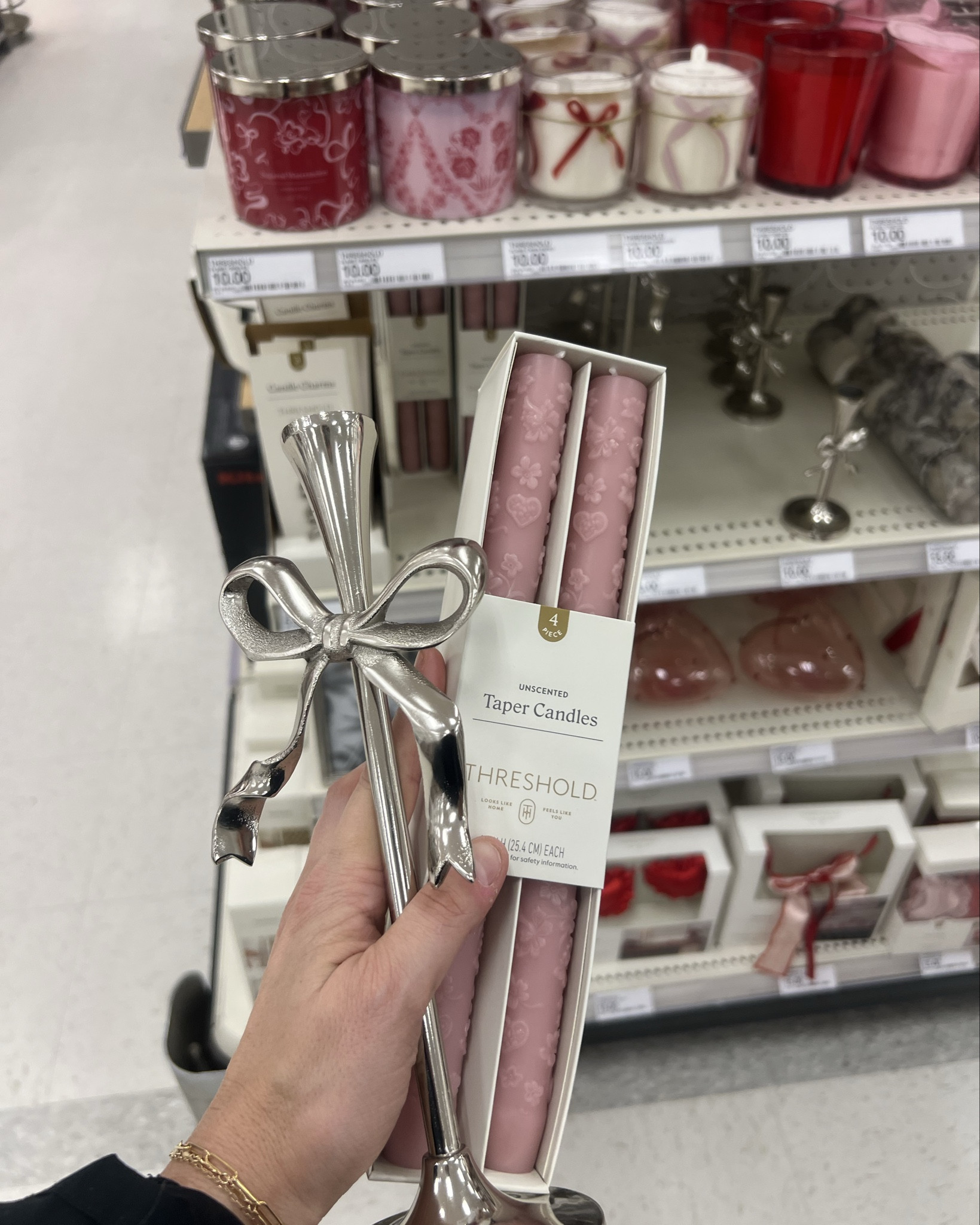 ❤️ Valentines Finds from Target ❤️

Fun Valentine’s decor from Target. 

I love the Bow candle holders & detailed candles. Perfect gift idea too! 

#LTKU #LTKHome #LTKValentine