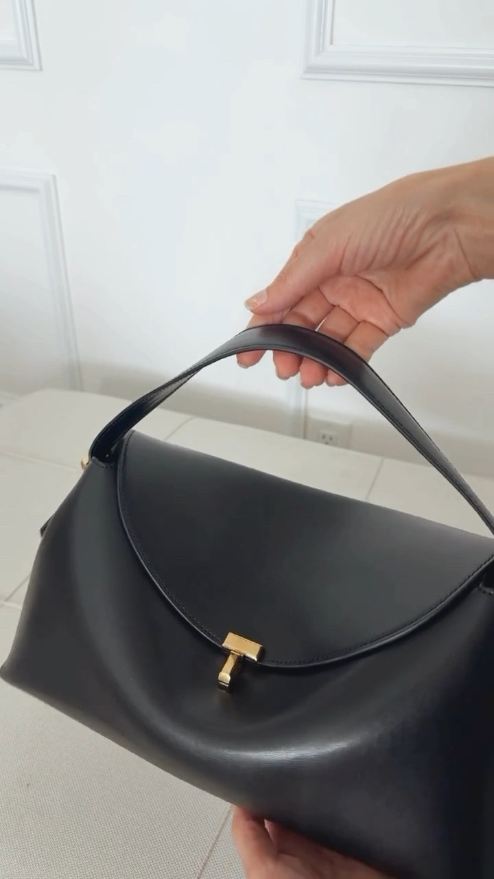 Designer bag under $1000
Timeless and elegant 
I love this bag so much, that inhale in three different colors. One of my favorite bags for daily and also traveling. 
You can also wear as a crossbody bag



#LTKSeasonal #LTKOver40 #LTKU
