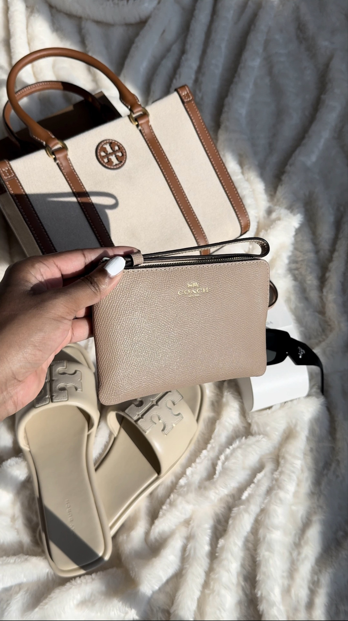 Did you know @walmart has real designer brands for less!?! 🎉☺️🎉… I decided to get a few items from Tory Birch, Coach, and Burberry. 🤍

shop these looks below! 

#LTKSaleAlert #LTKStyleTip