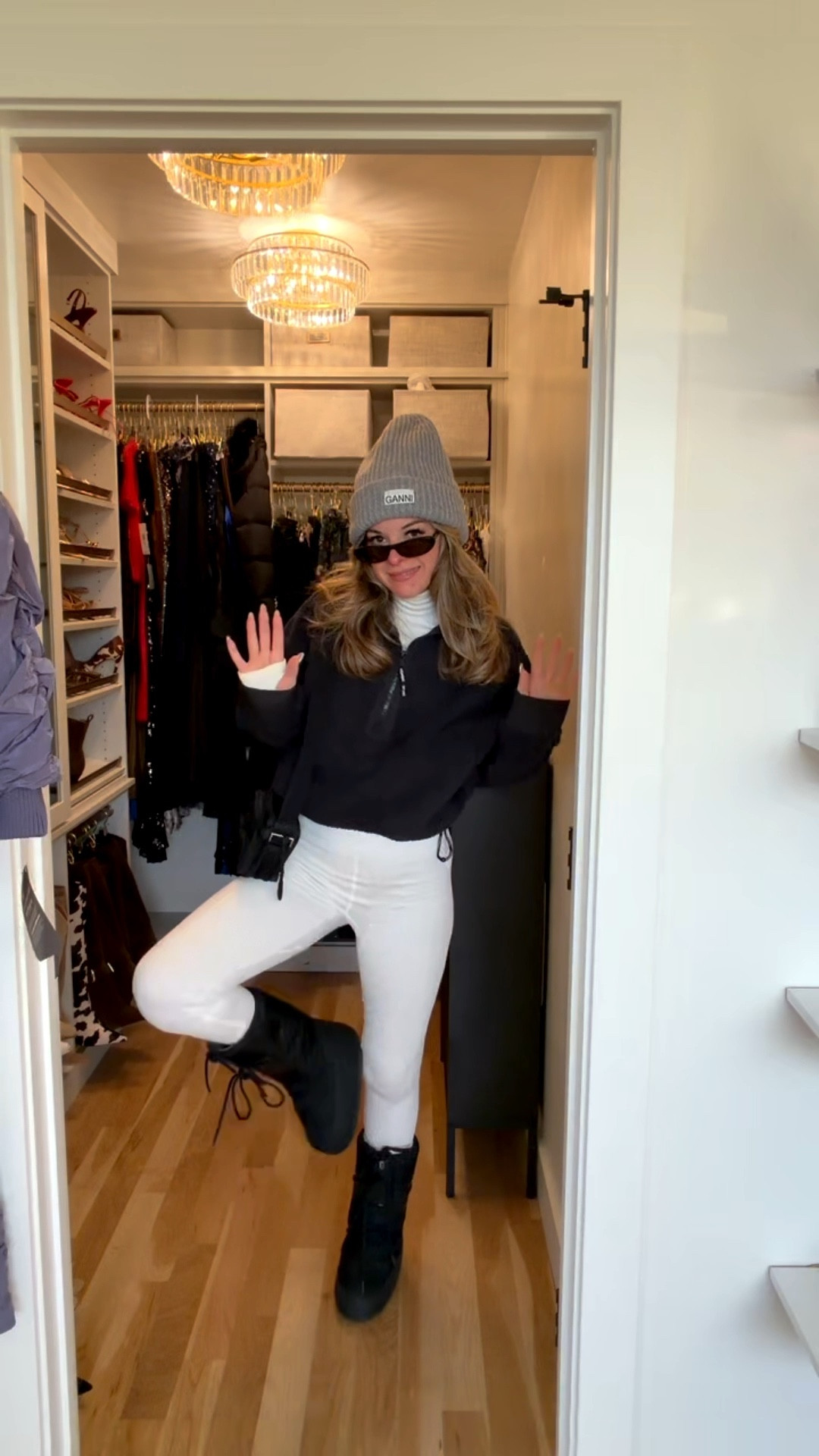 Birthday weekend trip to hike the dunes wearing white base layer and outwear favorites!!

Electric picks code: emerson20

I sized down in white base layer 
Wearing my usual small/2 in everything else

Fitness
Activewear
Thermal
Workout
Hiking
Pull over
Outerwear
Hiking
Winter vacation
Winter Travel 

#LTKgrwm #LTKActive #LTKfitnessgoals