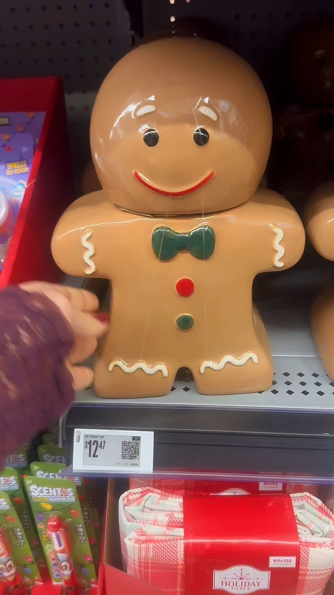 How cute is this gingerbread man cookie jar from @walmart !? It will be the perfect addition to my Christmas kitchen ! 

#walmartfinds #walmartdeals 
Walmart home finds 
Christmas decor 

#LTKGiftGuide #LTKCyberWeek