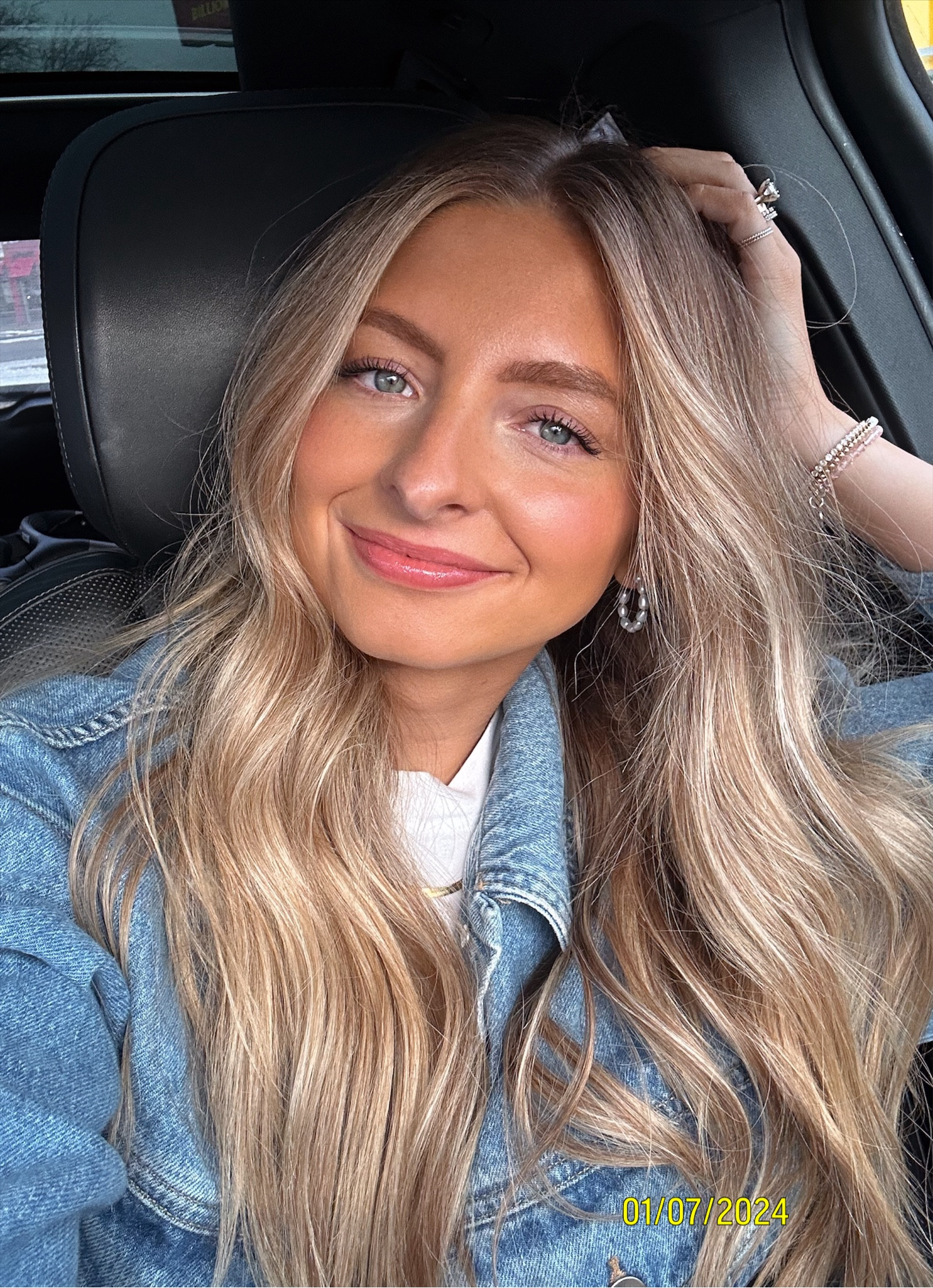 My look for my hair appt! This is the best denim jacket I own, and I have SO MANYY