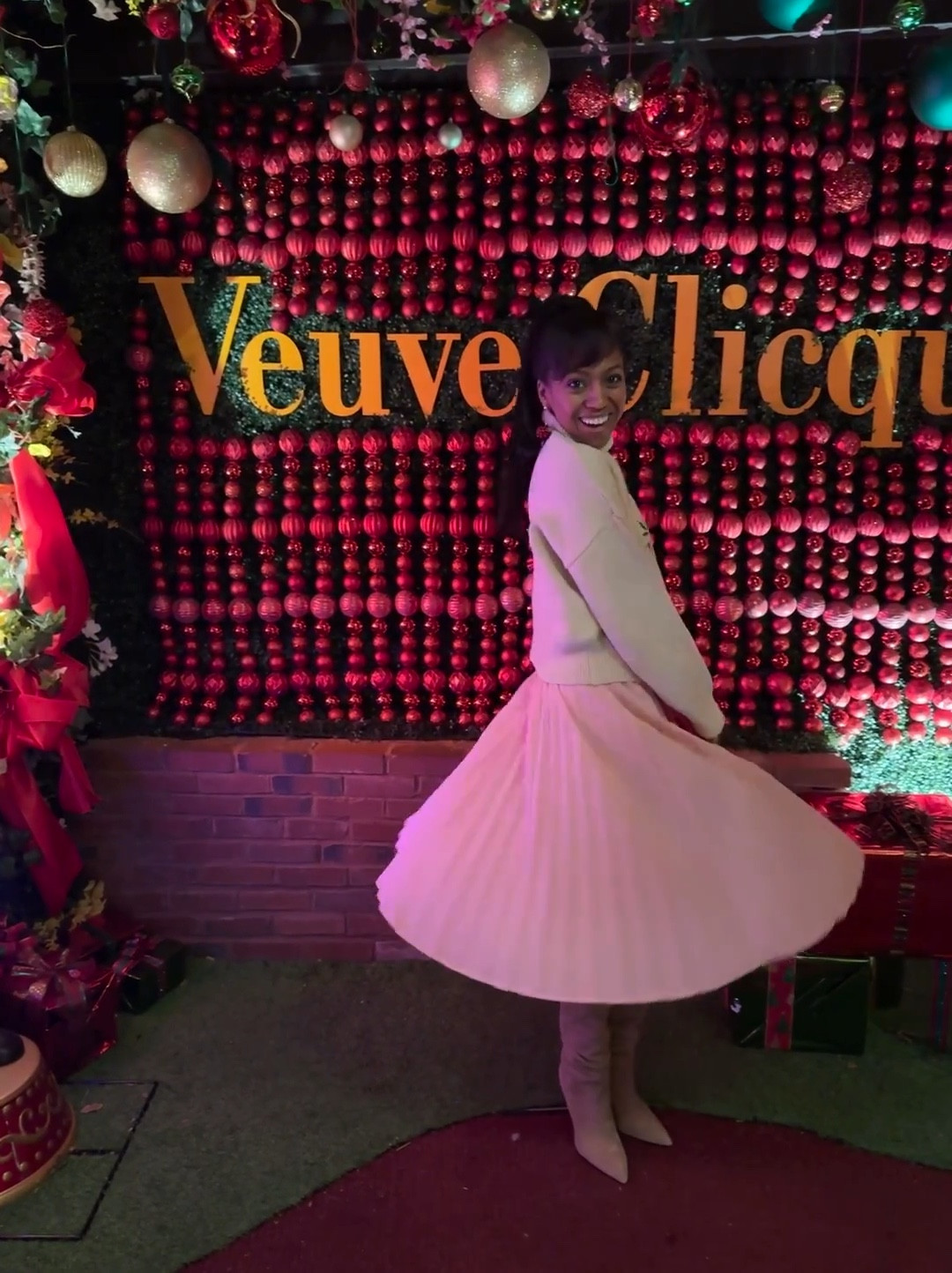 In motion💞

#LTKHoliday #LTKFindsUnder100 #LTKSaleAlert