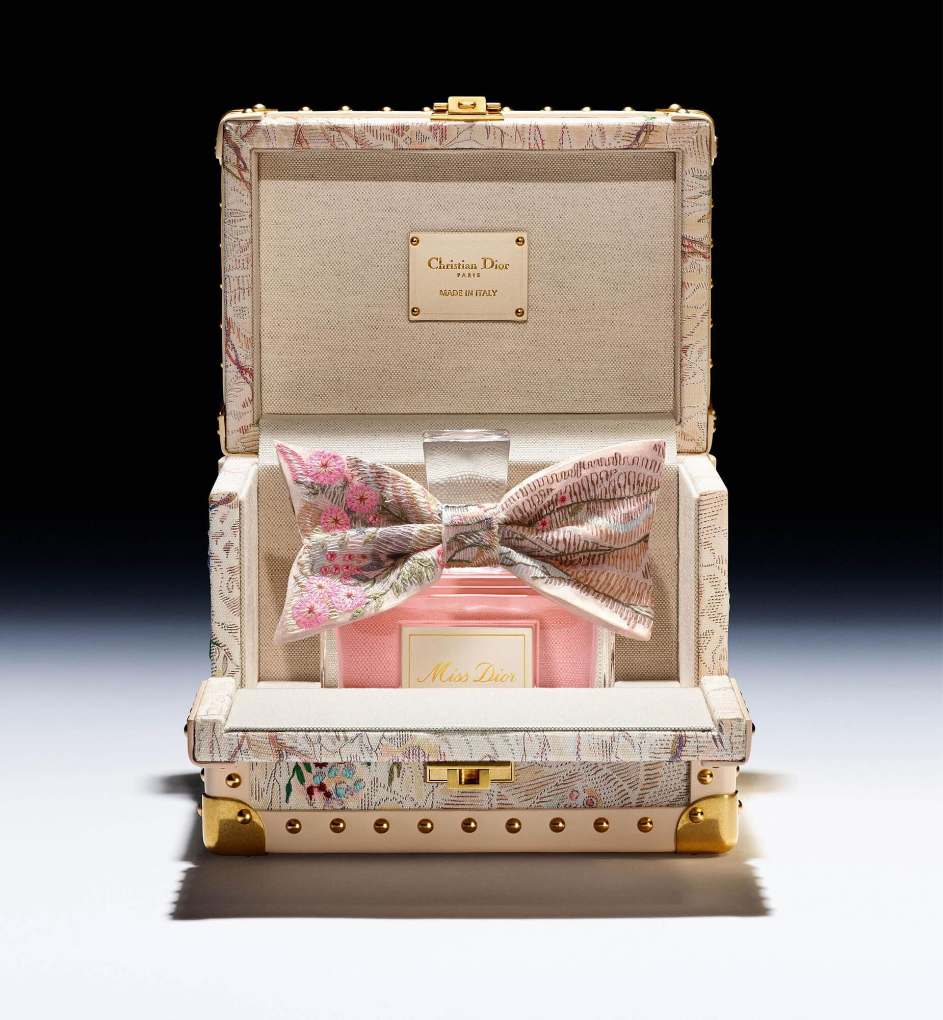 Miss Dior Mini Trunk by Eva Jospin - Exceptional Edition-Miss Dior Parfum - Intense Floral, Fruity and Woody Notes | Dior Beauty (US)