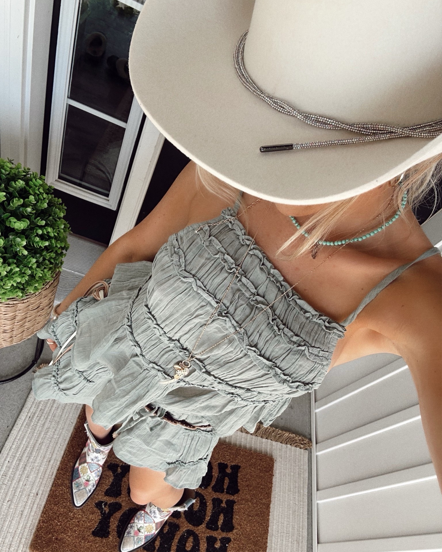 Loving this boho dreamy Free People set 🌾✨
This look is everything I want for summer—lightweight, flowy, and effortlessly cool. Perfect for a beach day, farmers market, lake weekend, casual brunch, or even a laid-back date night. ☀️🫶🏼

Outfit linked below!
#BohoStyle #FreePeopleVibes #BeachyBoho #LTKsummer #LTKootd #EffortlessStyle #BohoBabe #WesternBoho #FreePeopleStyle


#LTKSwim #LTKSummerEdit #LTKU