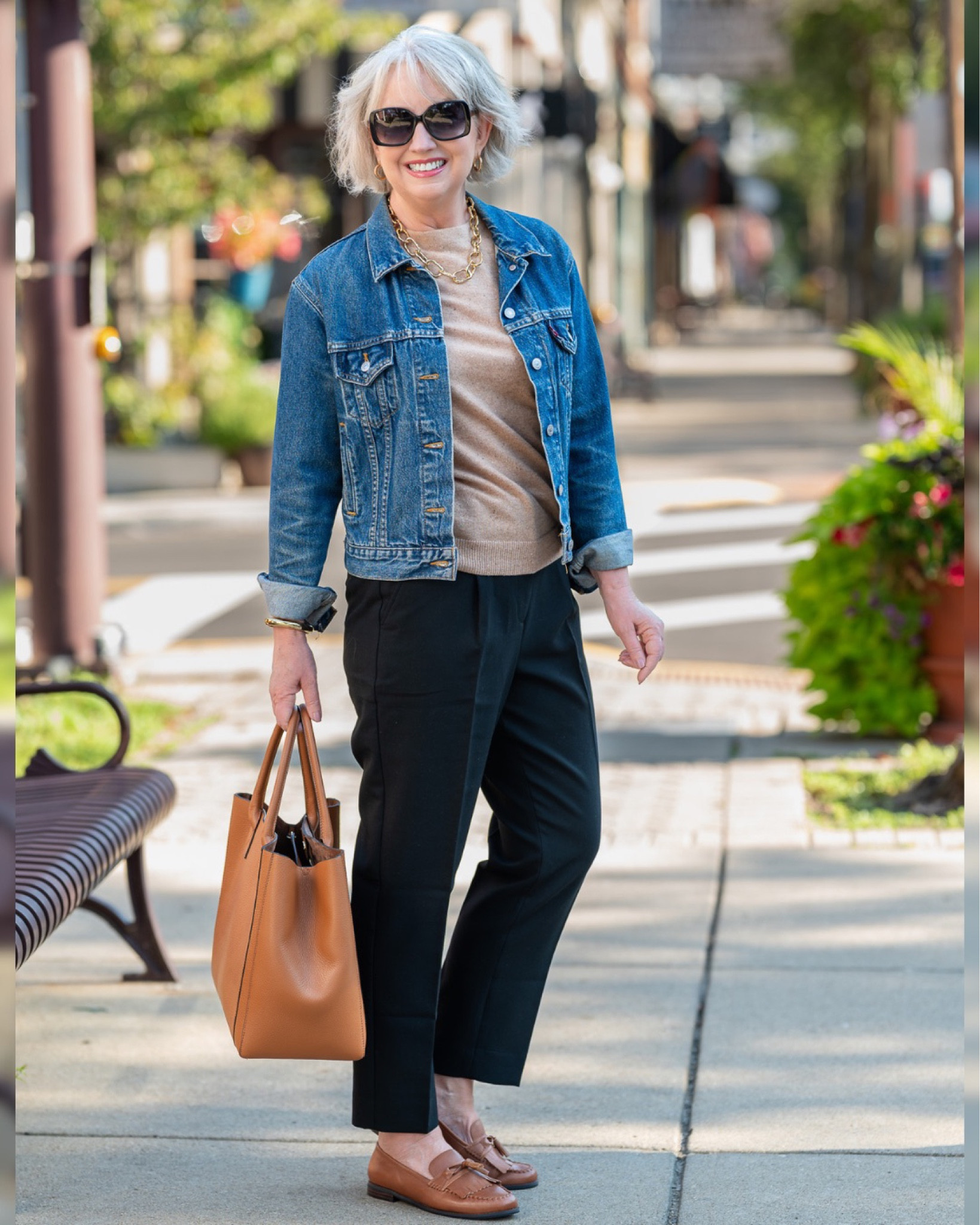 I’m working the popular 2x2 outfit formula with my new Tribeca pants from @Talbotsofficial in today’s blog post. #sponsored Have you heard about this popular and timeless style formula? Check out my blog post for all the details. And shop these new arrivals from Talbots through my LTK shop. #talbots 
#talbotspartner #mytalbots #modernclassicstyle 

#LTKsalealert #LTKmidsize #LTKstyletip