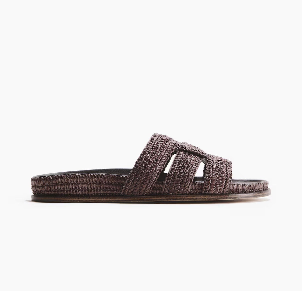 If you’re looking for a chic everyday sandal… this is it 🤎
So comfy + goes with everything




#LTKootd #LTKmomlife #LTKgrwm