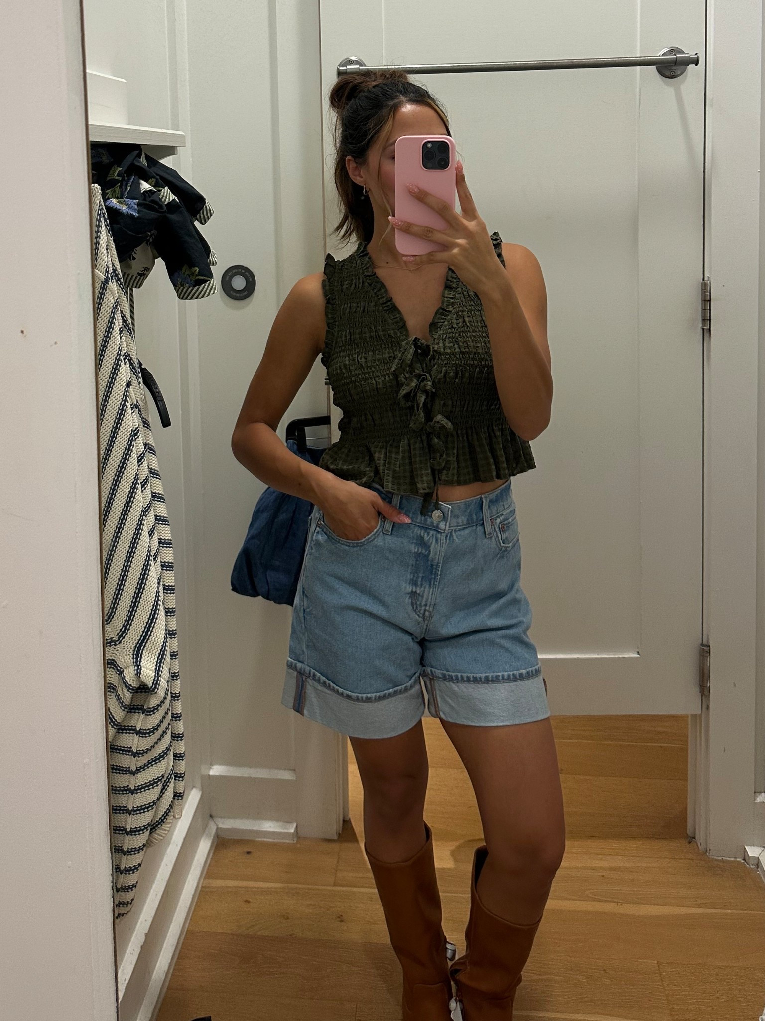 American eagle outfit! These jean shorts are so cute! Paired the outfit with boots from American Eagle 



#LTKFindsUnder50 #LTKStyleTip #LTKPetite