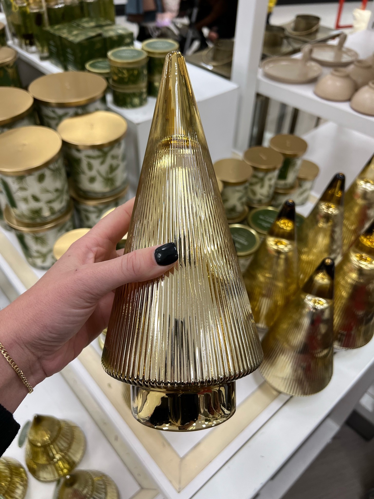 So many beautiful Christmas decorations at Target!


Christmas decor, holiday decor, target finds, target home, target Christmas, Christmas tree, Christmas decorations, home, living room, living room decor, winter decor, fall home, Christmas home, holiday

#LTKhome #LTKSeasonal #LTKHoliday