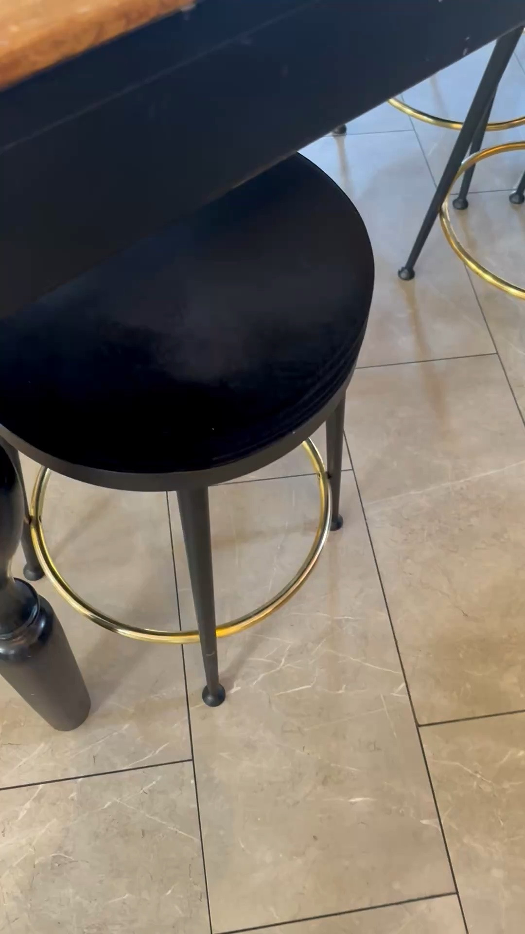 Bar stool moment ✨
Sometimes it’s the simplest details that make the biggest impact — a beautiful bar stool can instantly elevate the entire kitchen space while still keeping it relaxed and inviting.

I love pieces that feel modern, comfortable, and effortlessly livable for everyday moments around the island. 🤍

#barstool #barstoolmoment #kitcheninspo #kitchendesign #counterstool #modernkitchen #interiorstyling #casualluxury #kitchenisland #homedecor #organicmodern #kitchenstyle #interiorinspo #modernhome #designinspo #layeredhome #eleganthome #ltkhome #homeinspo #kitchenideas

#LTKMothersDay #LTKHome #LTKSaleAlert