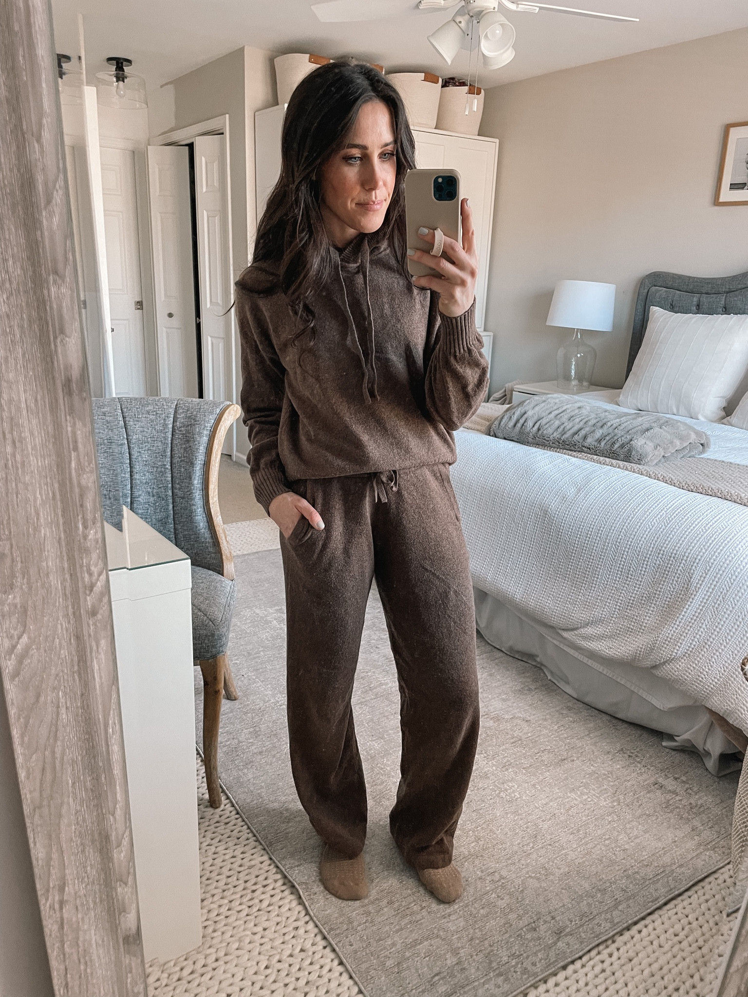 2.19.23
Gap CashSoft Hoodie and Knit Pants 

#LTKunder100 #LTKstyletip #LTKFind