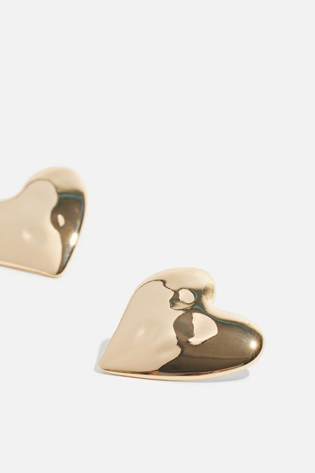 Oversized Hammered Heart Earrings | Dynamite Clothing
