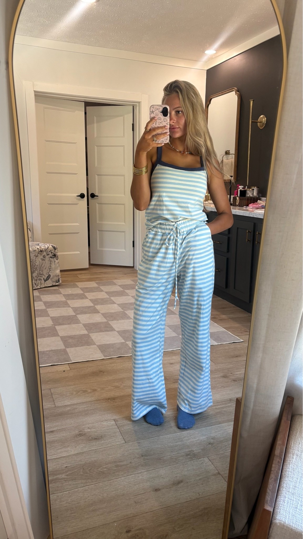 Love love love this lounge set but definitely ordering in a smaller size! Wearing a small here!

#LTKootd