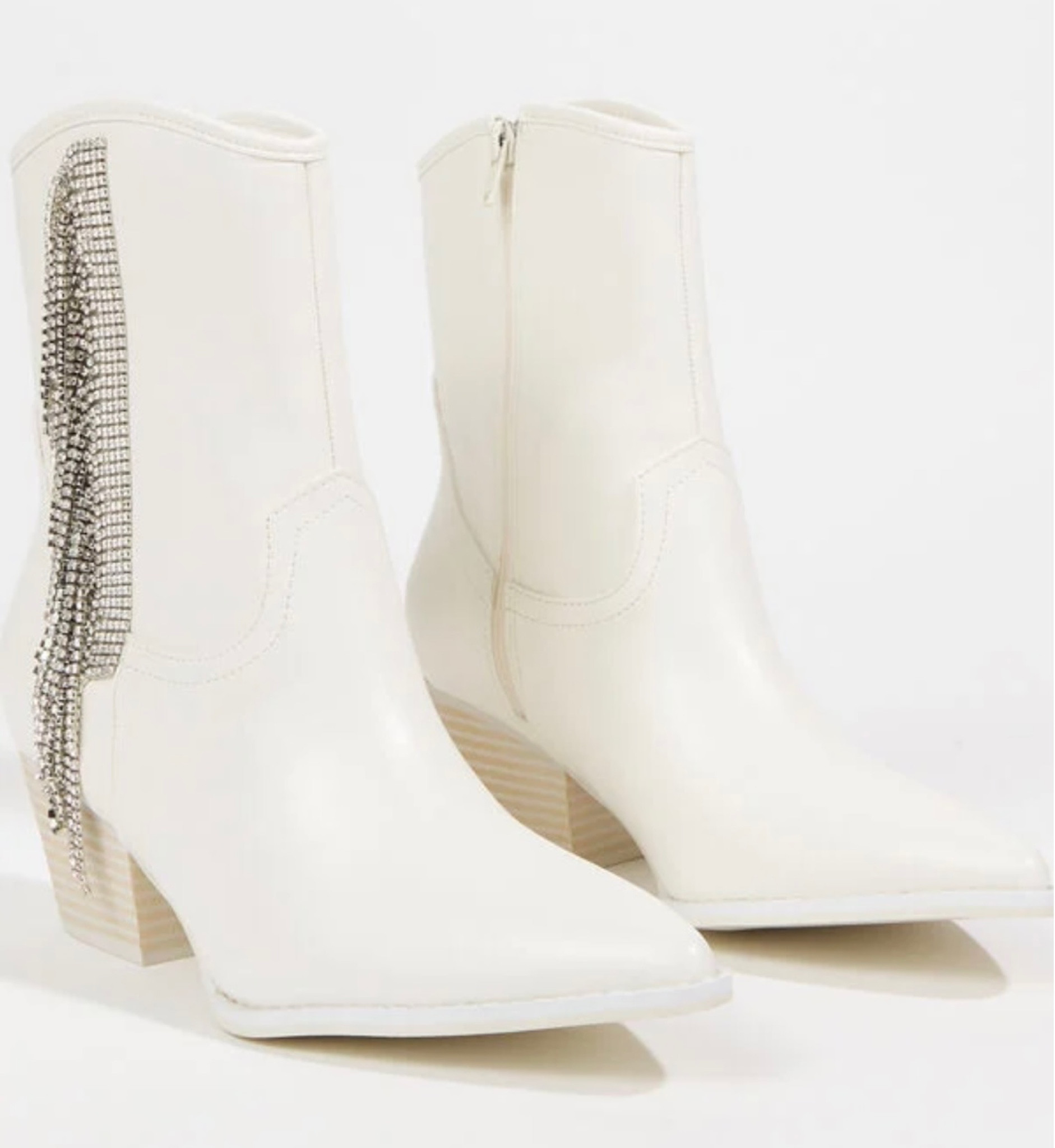 The perfect boots for your upcoming country or pop concert! 🎶 I just wore these to Ed Sheeran - which btw best concert ever!🤩

summer // concert // country concert // pop concert // cowgirl fashion // western fashion // boots
// booties // glam  #LTKwestern #LTKcountryconcert #westernstyle #glam #cowgirl 

#LTKshoecrush