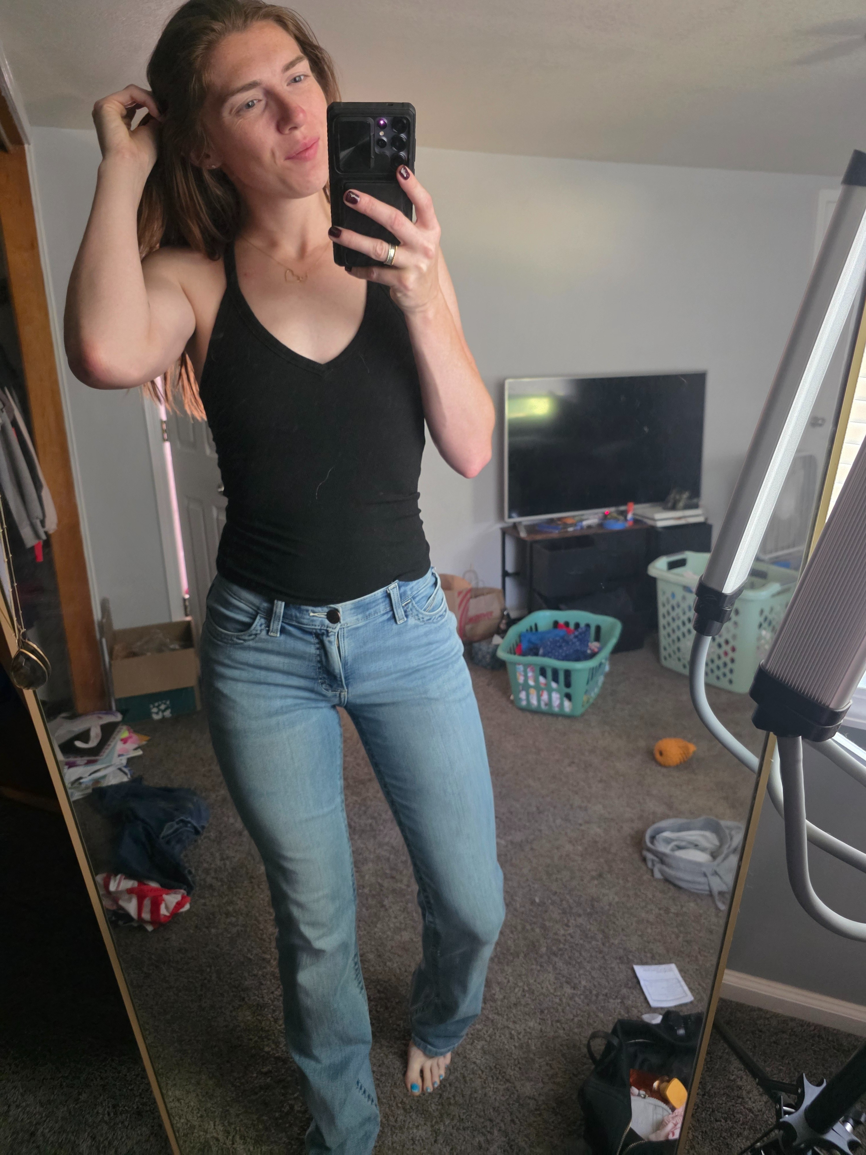 70 degrees means the perfect jeans comes back out

#LTKSeasonal #LTKFindsUnder50 #LTKBeauty