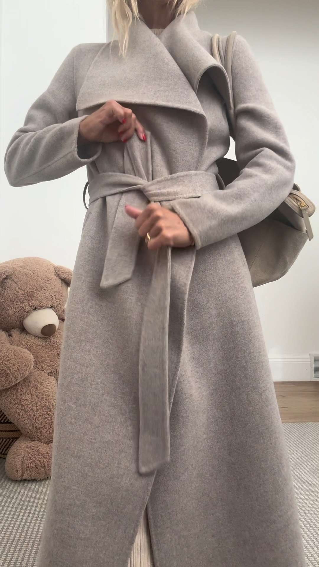 This coat is keeping me warm while still feeling chic! Plus it's $200. @onequince 

 #quincepartner #LTKgrwm #LTKSeasonal #LTKWorkwear