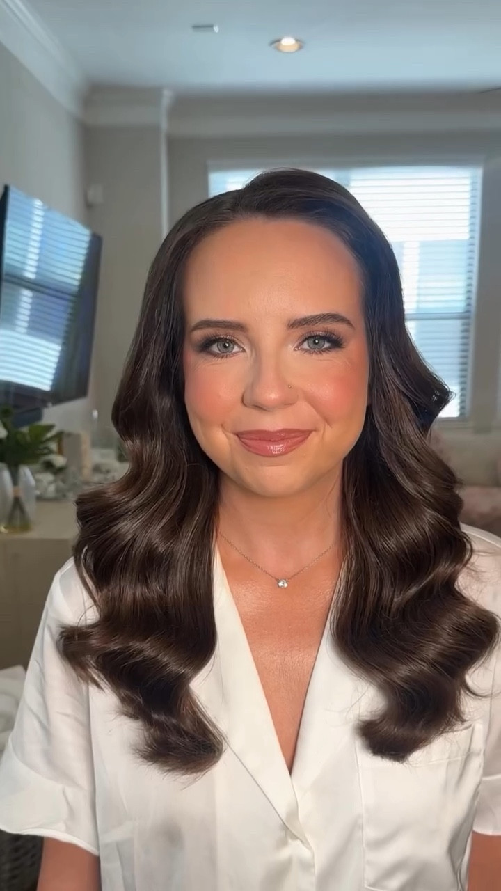 Hair & Makeup on this queen! #bridalmakeup #bridal #bridalhair #wedding #makeuo 