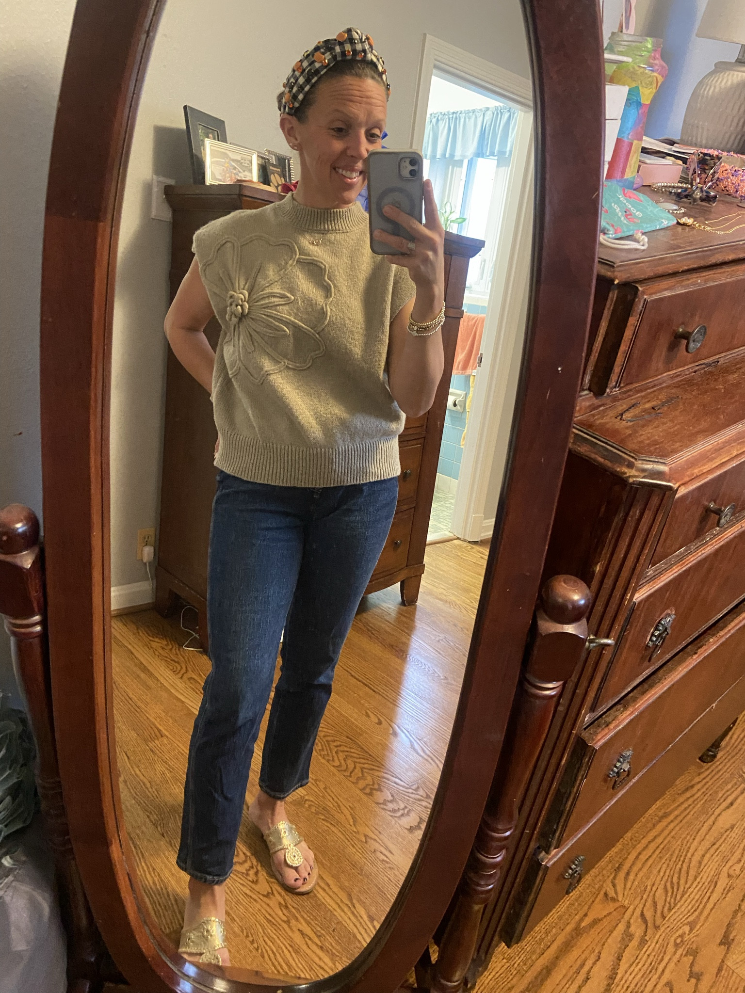 $25 - These vintage slim jeans are perfect for the girlies who love skinny jeans but don’t want a super wide leg, and they go on sale all the time.  And my sweater is a great dupe! 


#oldnavy #slimjeans  #salefinds #jeanssale  #darkwashdenim #workoutfits #budgetfriendly #workjeans #businesscasualworkwear
#teacheroutfit  #oldnavy  #designerdupe #lookalike #under25 

#LTKU #LTKSaleAlert #LTKSeasonal #LTKWorkwear #LTKOver40