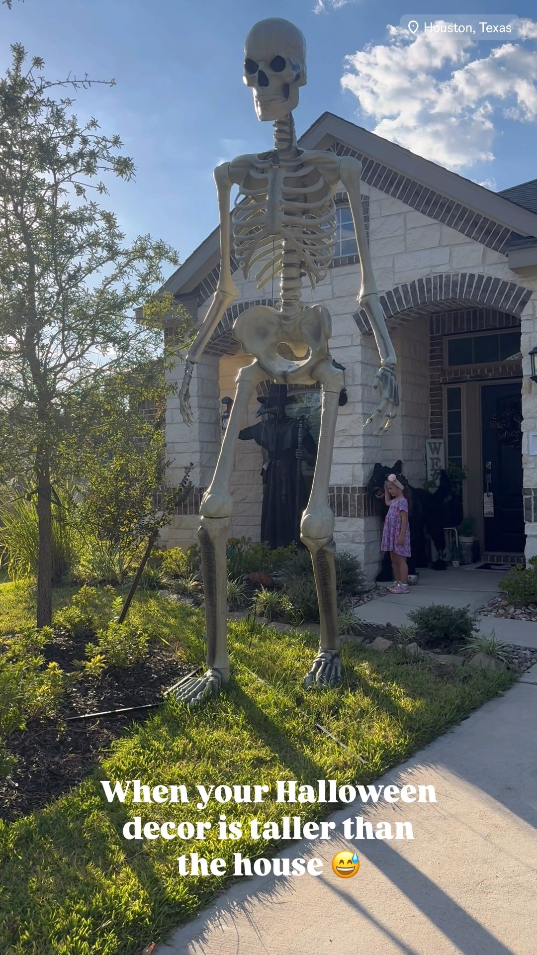 Go Big or go Home! #Halloween decorations are out and about! We absolutely love it!!! Get inspired here and let me know your favorite one 💪🏼🎃 #halloween #decoration 

#LTKVideo #LTKHalloween #LTKHome