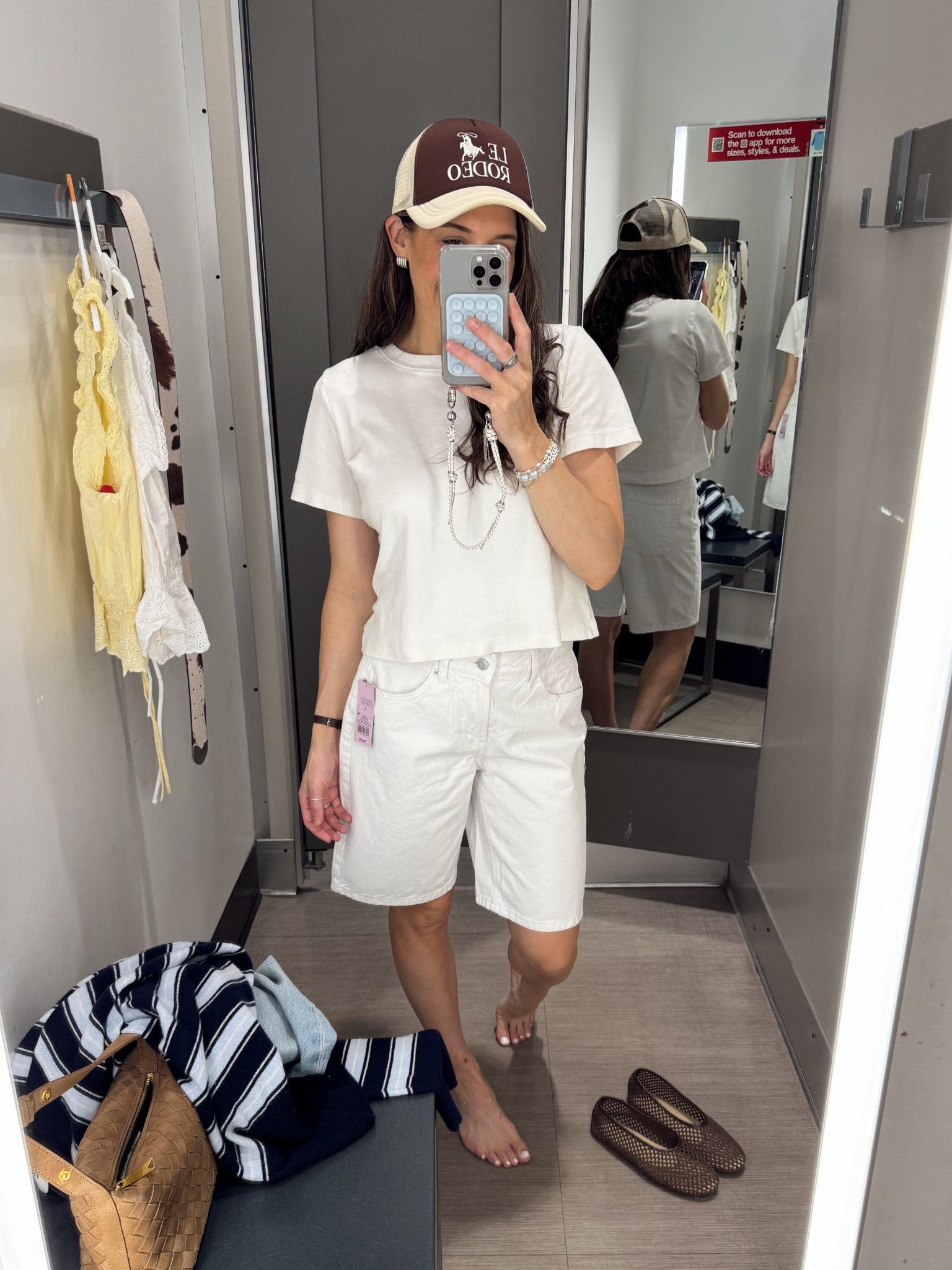 who would’ve thought i’d end up rocking a jort this summer! these are so comfy and seem so versatile. 