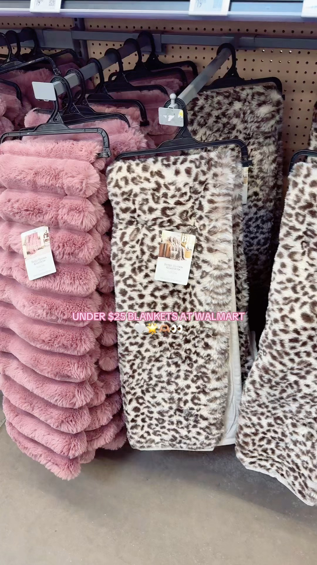 BLANKETS AT WALMART!🎀