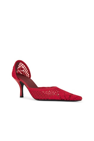 Favorite Crochet Pump in Red

              
    
        
        
            Favorite Button | Revolve Clothing (Global)